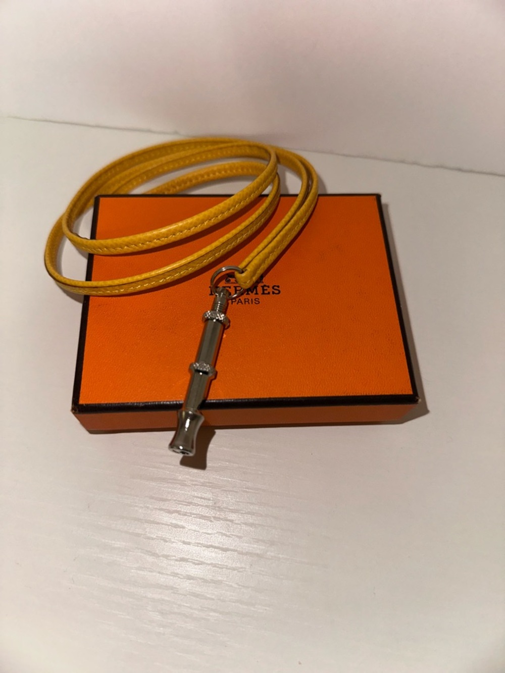 HERMÈS Yellow Leather Silver Whistle Pendant Necklace - Picture 3 of 4